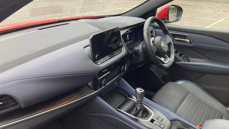 Nissan Qashqai 1.3 DiG-T MH Tekna 5dr Petrol Hatchback